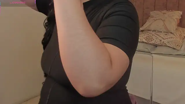 scarlet miller1 online show from October 24, 2025, 11:50 am