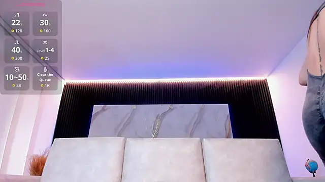 charlottewhitte online show from March 27, 2026, 1:00 pm