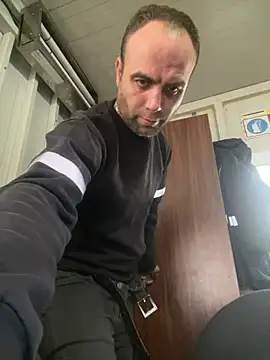 mustican422 online show from January 12, 2025, 5:34 am