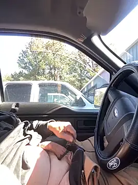 Snapshot of Themechanic420 chatting on February 26, 2025, 7:16 pm Themechanic420 online show from February 26, 2025, 7:16 pm