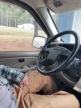 Snapshot of Themechanic420 chatting on October 29, 2025, 6:09 pm Themechanic420 online show from October 29, 2025, 6:09 pm