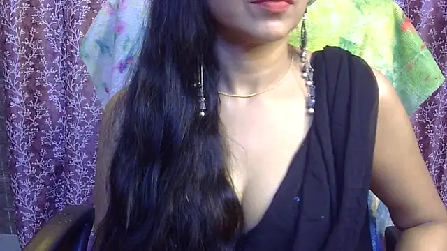 iam-moni2 online show from March 8, 2025, 11:58 am