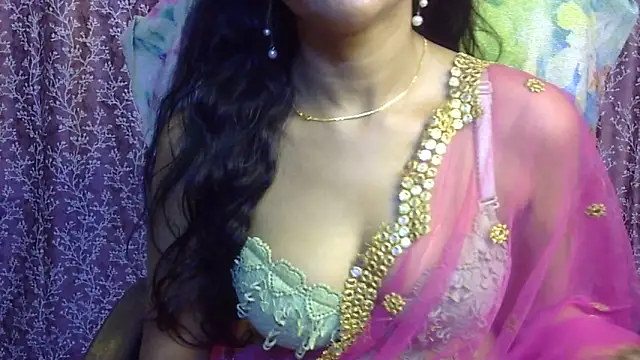 iam-moni2 online show from March 19, 2025, 2:57 pm