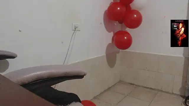 toxxxic cams online show from January 14, 2026, 4:40 am