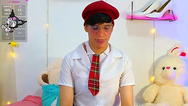 Ariel Femboy  online show from March 8, 2025, 7:05 am