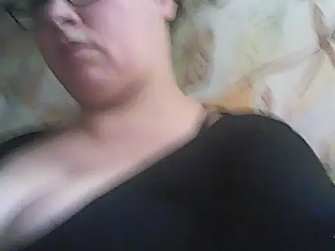 deluxpussy online show from November 28, 2025, 9:01 am