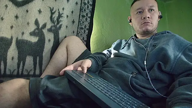 Snapshot of sweet_cock28 chatting on March 6, 2026, 3:19 pm sweet cock28 online show from March 6, 2026, 3:19 pm