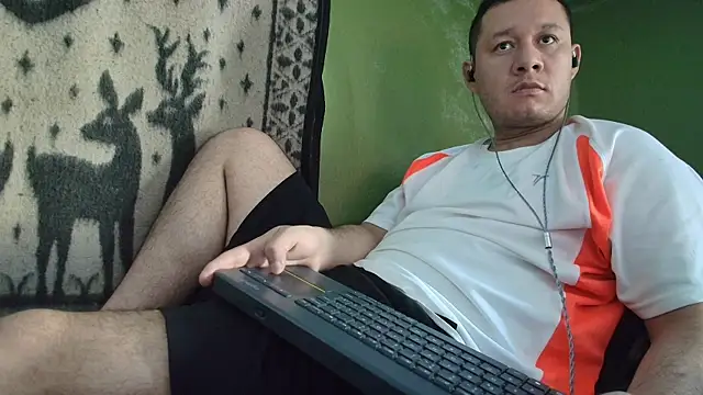 sweet cock28 online show from April 21, 2026, 3:17 pm