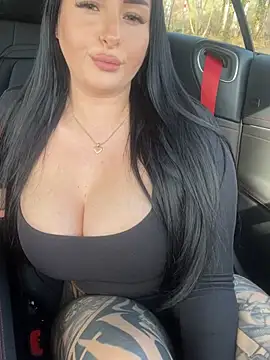 Mia-Bremer online show from March 3, 2026, 1:39 pm