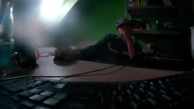 Snapshot of capoloveu chatting on October 2, 2025, 4:03 pm capoloveu online show from October 2, 2025, 4:03 pm