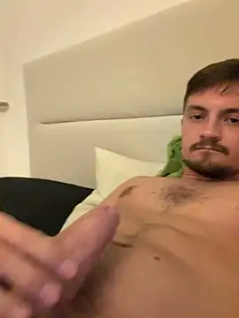 tommy11i online show from April 18, 2026, 7:58 pm