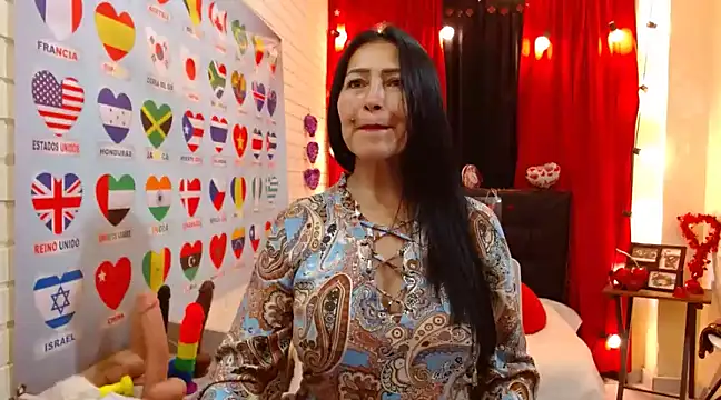 Sarah teiku online show from February 4, 2025, 9:31 pm