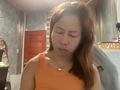 UrLove Marga online show from April 5, 2026, 10:51 pm