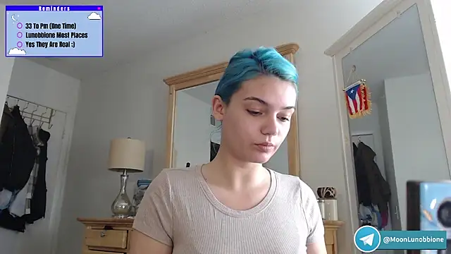 Snapshot of Lunobbione chatting on March 4, 2026, 5:41 pm Lunobbione online show from March 4, 2026, 5:41 pm