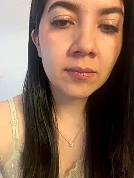 Snapshot of saori_10 chatting on October 9, 2025, 9:35 pm saori 10 online show from October 9, 2025, 9:35 pm