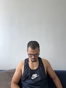 yourfavoritesbj online show from September 17, 2025, 3:14 pm