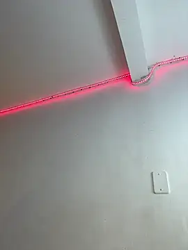 nicolette sweet  online show from March 7, 2025, 1:07 pm