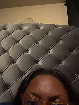 TrueeFantasee online show from October 26, 2025, 4:07 am