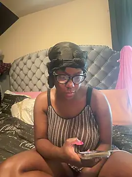 TrueeFantasee online show from November 23, 2025, 4:40 pm