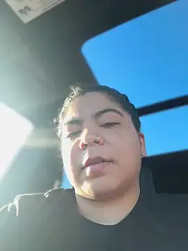 Snapshot of kimmiakiss22 chatting on March 8, 2026, 10:57 pm kimmiakiss22 online show from March 8, 2026, 10:57 pm