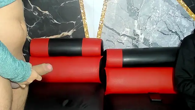 Snapshot of hot-threesome chatting on March 20, 2025, 3:14 pm hot-threesome online show from March 20, 2025, 3:14 pm