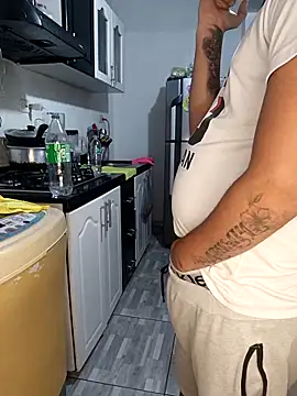 catire2323 online show from February 20, 2026, 1:46 am