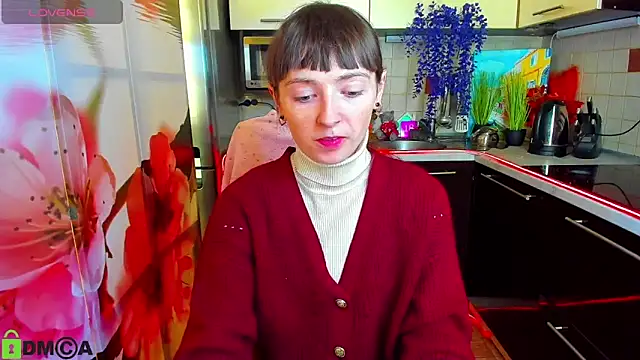 TayanaJons online show from February 3, 2026, 7:57 am