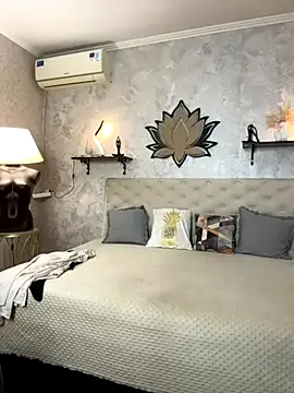 Snapshot of StripBianka chatting on November 12, 2025, 6:58 am StripBianka online show from November 12, 2025, 6:58 am