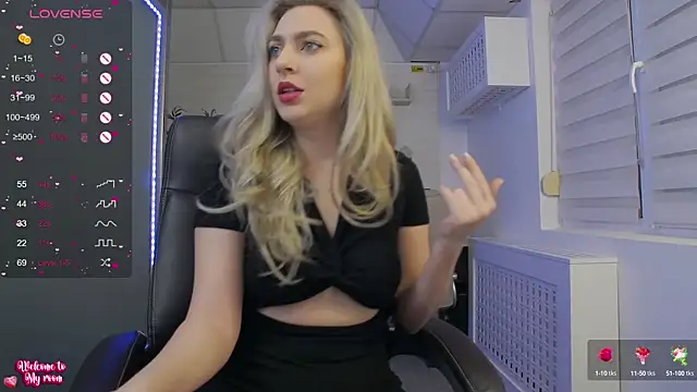 Snapshot of AvaBlue_ chatting on February 8, 2025, 4:03 am AvaBlue online show from February 8, 2025, 4:03 am