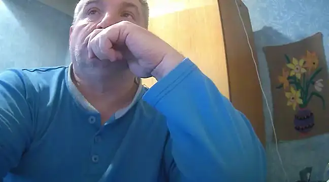 GYurmoka70 online show from December 27, 2024, 5:48 pm