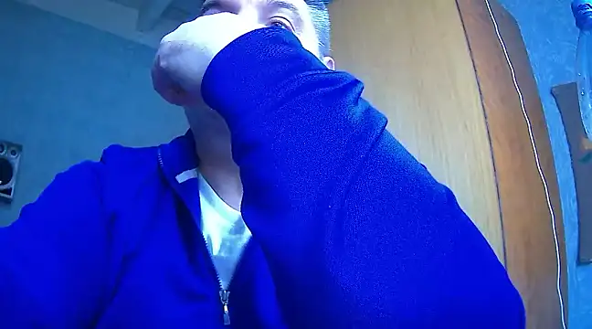 GYurmoka70 online show from January 5, 2025, 9:37 am