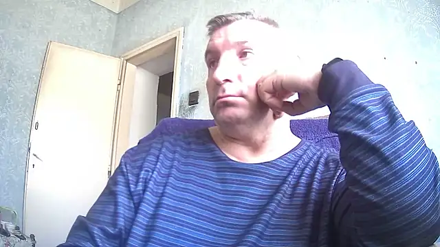 GYurmoka70 online show from May 14, 2026, 9:16 am
