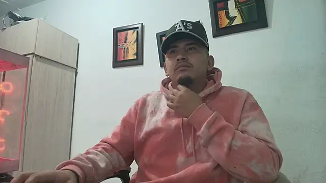 Snapshot of myke_andrade chatting on November 29, 2025, 4:37 am myke andrade online show from November 29, 2025, 4:37 am