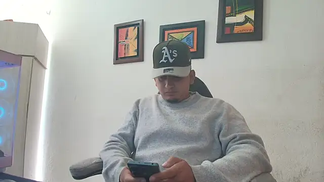 Snapshot of myke_andrade chatting on December 14, 2025, 2:00 pm myke andrade online show from December 14, 2025, 2:00 pm