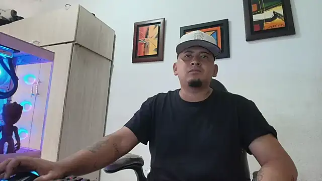 Snapshot of myke_andrade chatting on January 13, 2026, 5:18 pm myke andrade online show from January 13, 2026, 5:18 pm