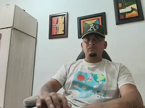 Snapshot of myke_andrade chatting on January 15, 2026, 3:38 pm myke andrade online show from January 15, 2026, 3:38 pm