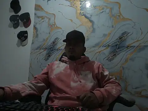 Snapshot of myke_andrade chatting on February 5, 2026, 4:50 am myke andrade online show from February 5, 2026, 4:50 am