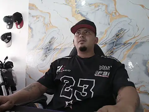 Snapshot of myke_andrade chatting on February 18, 2026, 9:11 pm myke andrade online show from February 18, 2026, 9:11 pm