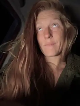 Snapshot of GoldenFlameGoddess chatting on November 13, 2025, 12:37 pm GoldenFlameGoddess online show from November 13, 2025, 12:37 pm