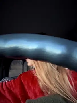 Snapshot of GoldenFlameGoddess chatting on December 2, 2025, 3:07 pm GoldenFlameGoddess online show from December 2, 2025, 3:07 pm