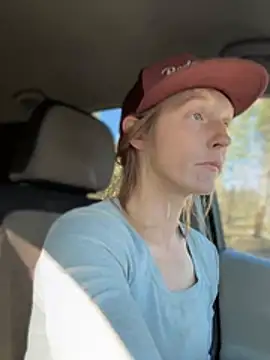 Snapshot of GoldenFlameGoddess chatting on March 7, 2026, 11:57 pm GoldenFlameGoddess online show from March 7, 2026, 11:57 pm