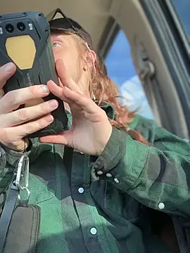 Snapshot of GoldenFlameGoddess chatting on March 12, 2026, 11:44 pm GoldenFlameGoddess online show from March 12, 2026, 11:44 pm