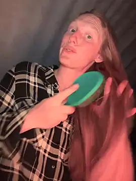 Snapshot of GoldenFlameGoddess chatting on March 20, 2026, 7:13 am GoldenFlameGoddess online show from March 20, 2026, 7:13 am