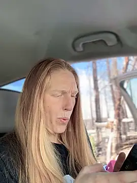 Snapshot of GoldenFlameGoddess chatting on March 20, 2026, 9:08 pm GoldenFlameGoddess online show from March 20, 2026, 9:08 pm