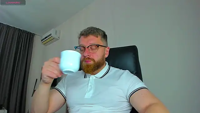 Findom guy online show from March 22, 2026, 12:08 pm