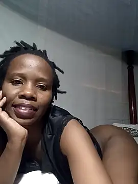 Snapshot of Queentesi chatting on March 18, 2025, 11:19 am Queentesi online show from March 18, 2025, 11:19 am