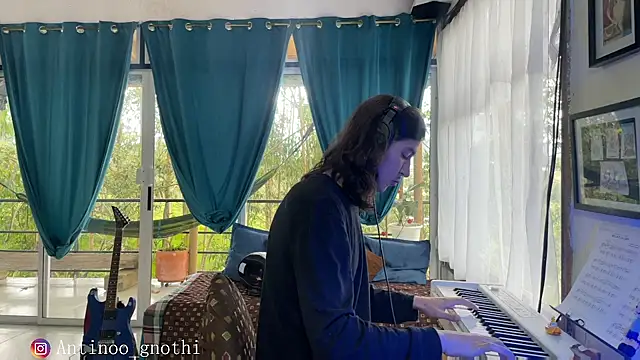 Antinoo Gnothi online show from December 7, 2024, 5:20 pm