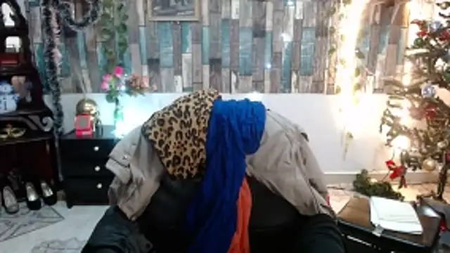 KarimaSarabe online show from December 16, 2025, 8:47 pm