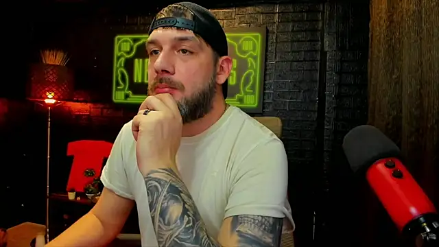 LexXHardy online show from March 5, 2025, 9:04 pm