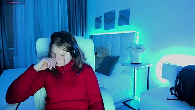 Kathlyn  Heath online show from February 10, 2025, 6:56 pm